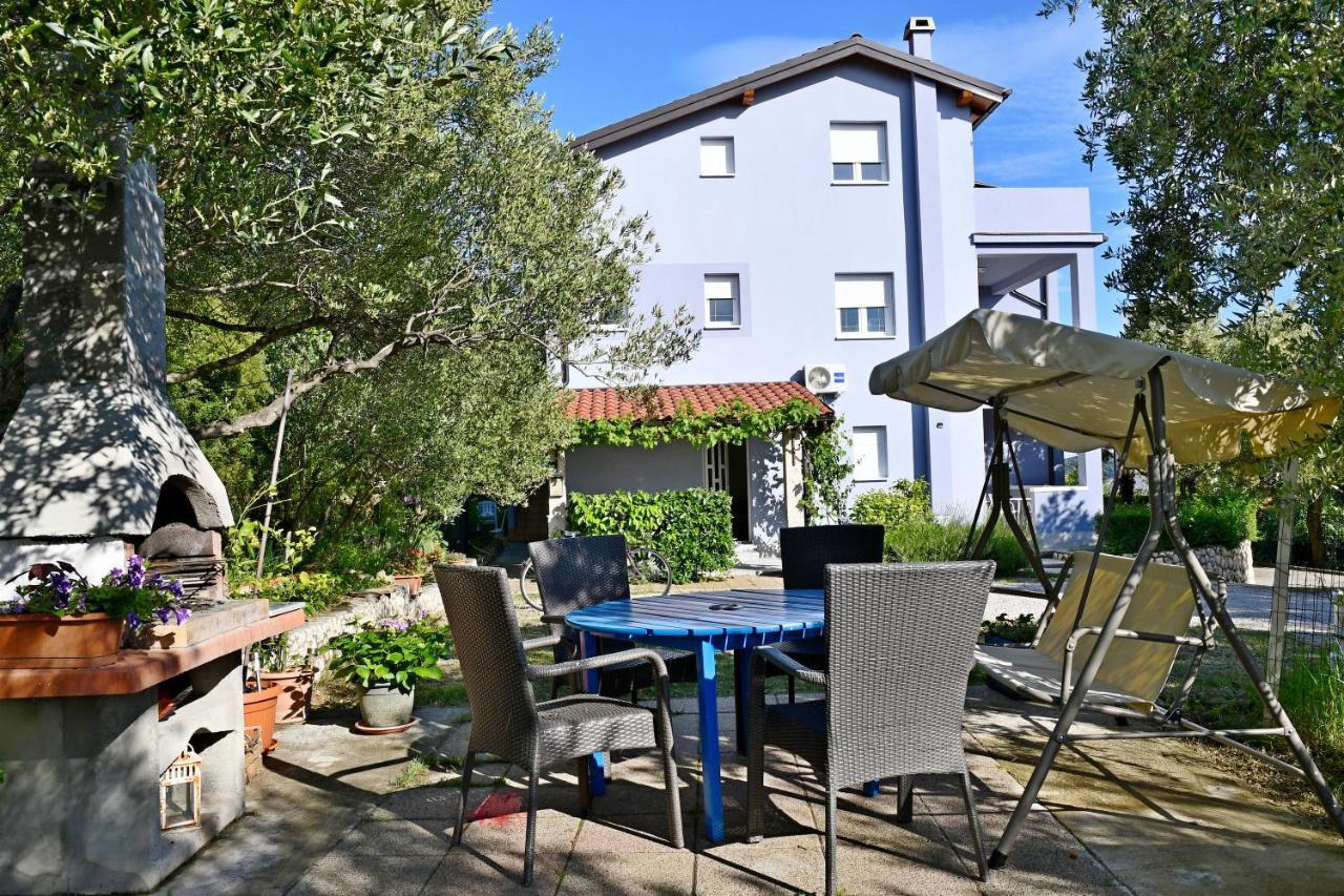 Apartments Novotny Banjol 外观 照片