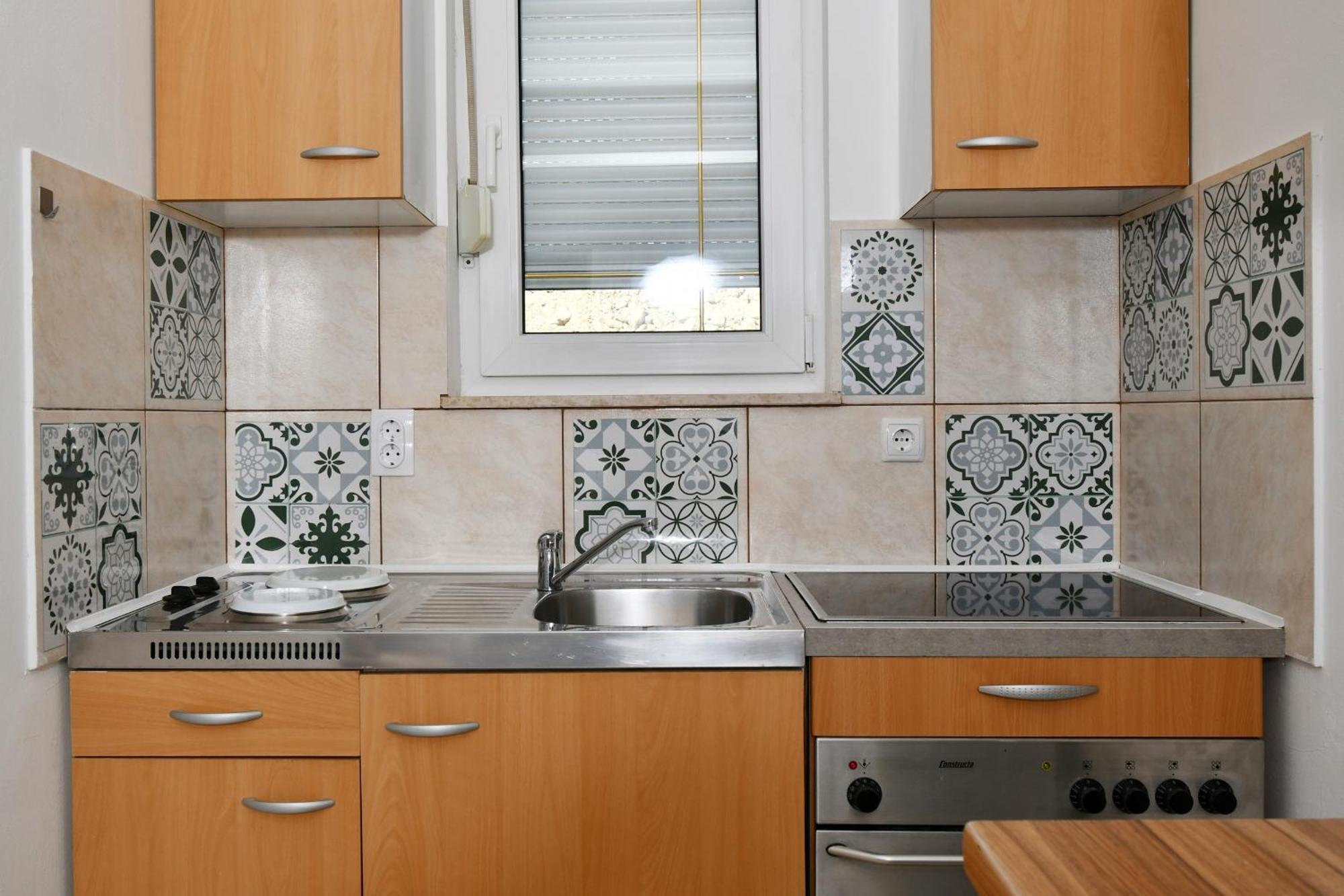 Apartments Novotny Banjol 外观 照片